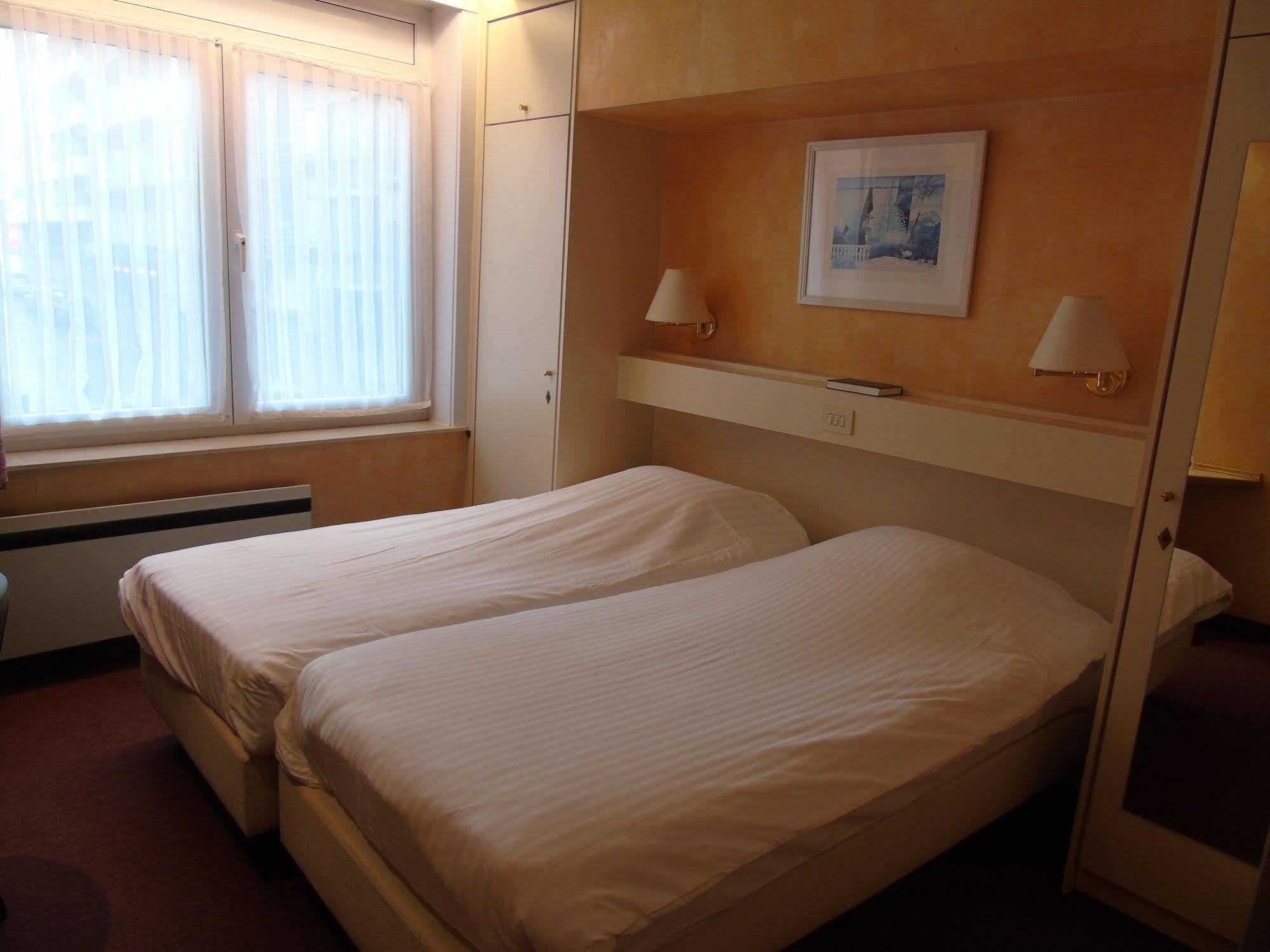 Hotel Pacific Ostend Exterior photo